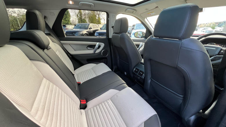 Land Rover Discovery Sport 2.0 P250 R-Dynamic SE 5dr Auto [5 Seat] Petrol Station Wagon